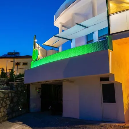 6 Design House With Infinitiy Pool-villa Kartal Yavrusu Willa Islamlar (Mediterranean)